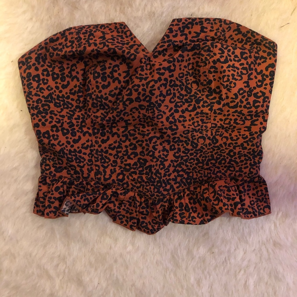 Strapless tube top